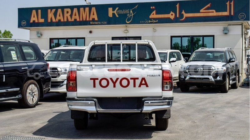 Big with watermark toyota hilux curacao import dubai 2559