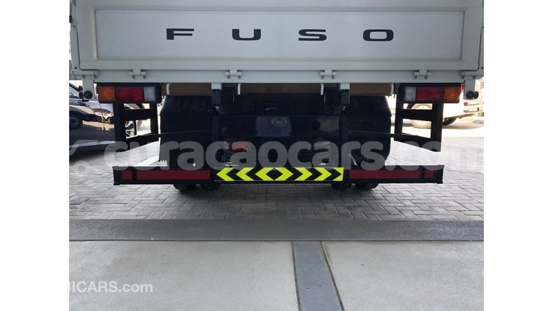 Big with watermark mitsubishi carisma curacao import dubai 2562