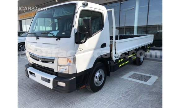 Buy Import Mitsubishi Carisma White Car in Import - Dubai in Curacao Buy Import Mitsubishi Carisma White Car in Import - Dubai in Curacao