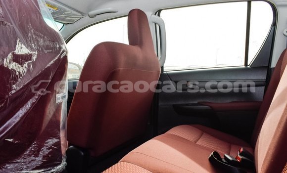 Buy Import Toyota Hilux White Car in Import - Dubai in Curacao Buy Import Toyota Hilux White Car in Import - Dubai in Curacao