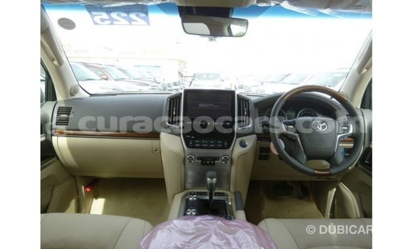 Buy Import Toyota Land Cruiser White Car in Import - Dubai in Curacao Buy Import Toyota Land Cruiser White Car in Import - Dubai in Curacao