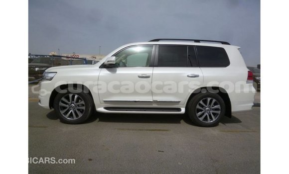 Buy Import Toyota Land Cruiser White Car in Import - Dubai in Curacao Buy Import Toyota Land Cruiser White Car in Import - Dubai in Curacao