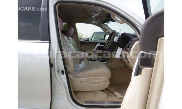 Buy Import Toyota Land Cruiser White Car in Import - Dubai in Curacao Buy Import Toyota Land Cruiser White Car in Import - Dubai in Curacao