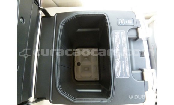 Buy Import Toyota Land Cruiser White Car in Import - Dubai in Curacao Buy Import Toyota Land Cruiser White Car in Import - Dubai in Curacao