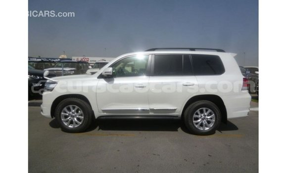 Buy Import Toyota Land Cruiser White Car in Import - Dubai in Curacao Buy Import Toyota Land Cruiser White Car in Import - Dubai in Curacao
