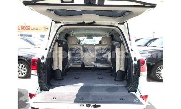 Buy Import Toyota Land Cruiser White Car in Import - Dubai in Curacao Buy Import Toyota Land Cruiser White Car in Import - Dubai in Curacao