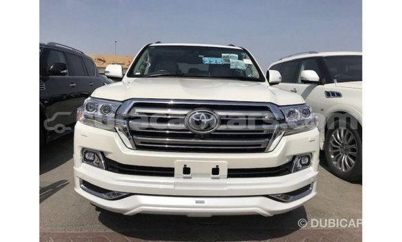 Buy Import Toyota Land Cruiser White Car in Import - Dubai in Curacao Buy Import Toyota Land Cruiser White Car in Import - Dubai in Curacao