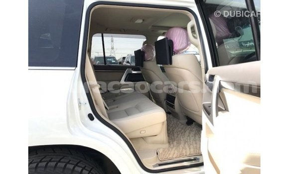 Buy Import Toyota Land Cruiser White Car in Import - Dubai in Curacao Buy Import Toyota Land Cruiser White Car in Import - Dubai in Curacao