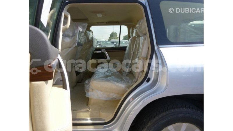 Big with watermark toyota land cruiser curacao import dubai 2599