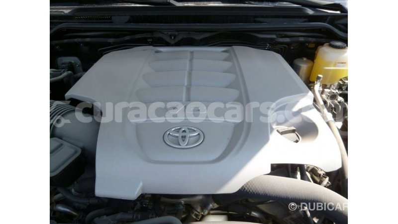 Big with watermark toyota land cruiser curacao import dubai 2599