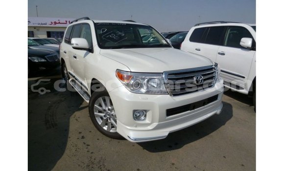 Buy Import Toyota Land Cruiser White Car in Import - Dubai in Curacao Buy Import Toyota Land Cruiser White Car in Import - Dubai in Curacao