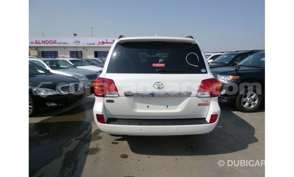 Buy Import Toyota Land Cruiser White Car in Import - Dubai in Curacao Buy Import Toyota Land Cruiser White Car in Import - Dubai in Curacao