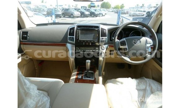 Buy Import Toyota Land Cruiser White Car in Import - Dubai in Curacao Buy Import Toyota Land Cruiser White Car in Import - Dubai in Curacao