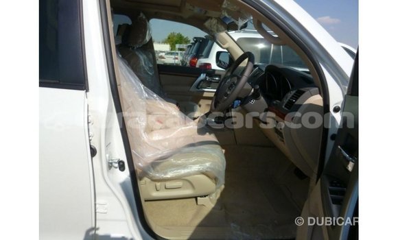 Buy Import Toyota Land Cruiser White Car in Import - Dubai in Curacao Buy Import Toyota Land Cruiser White Car in Import - Dubai in Curacao