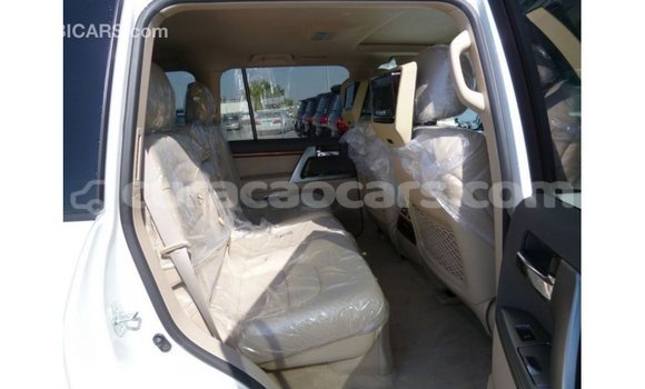 Buy Import Toyota Land Cruiser White Car in Import - Dubai in Curacao Buy Import Toyota Land Cruiser White Car in Import - Dubai in Curacao
