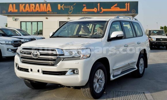 Buy Import Toyota Land Cruiser White Car in Import - Dubai in Curacao Buy Import Toyota Land Cruiser White Car in Import - Dubai in Curacao