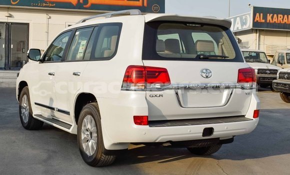 Buy Import Toyota Land Cruiser White Car in Import - Dubai in Curacao Buy Import Toyota Land Cruiser White Car in Import - Dubai in Curacao
