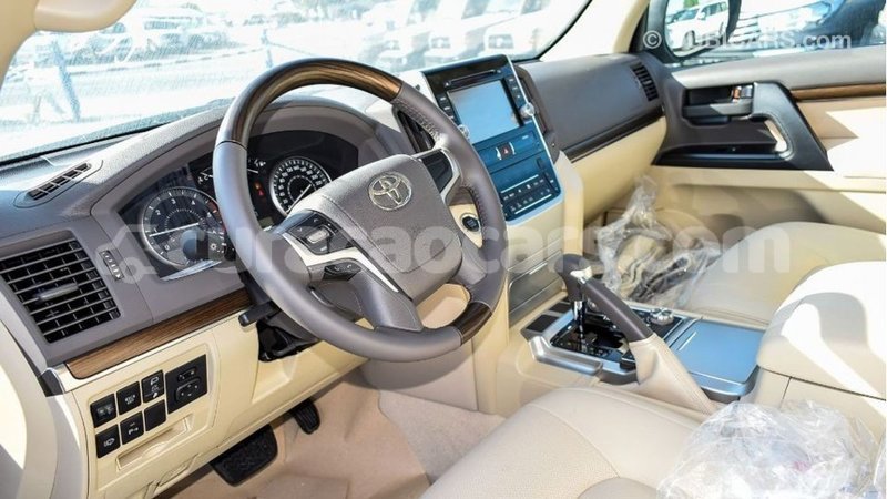 Big with watermark toyota land cruiser curacao import dubai 2617