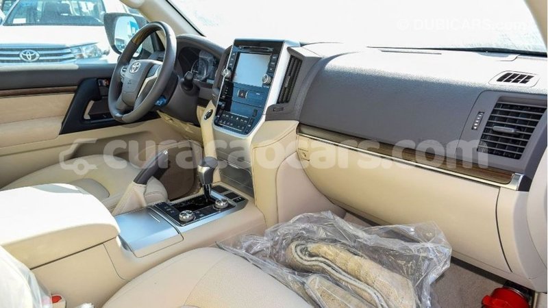 Big with watermark toyota land cruiser curacao import dubai 2617