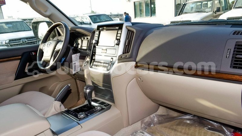 Big with watermark toyota land cruiser curacao import dubai 2619