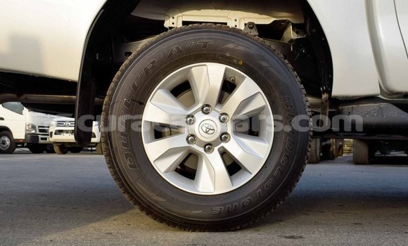 Buy Import Toyota Hilux White Car in Import - Dubai in Curacao Buy Import Toyota Hilux White Car in Import - Dubai in Curacao