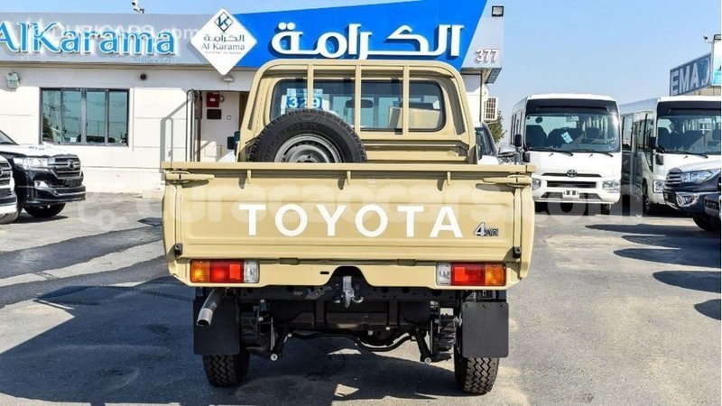 Big with watermark toyota land cruiser curacao import dubai 2625