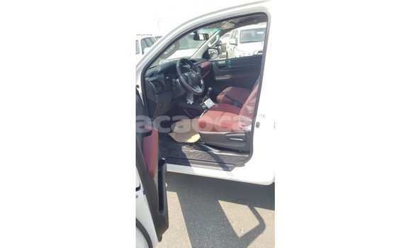 Buy Import Toyota Hilux White Car in Import - Dubai in Curacao Buy Import Toyota Hilux White Car in Import - Dubai in Curacao