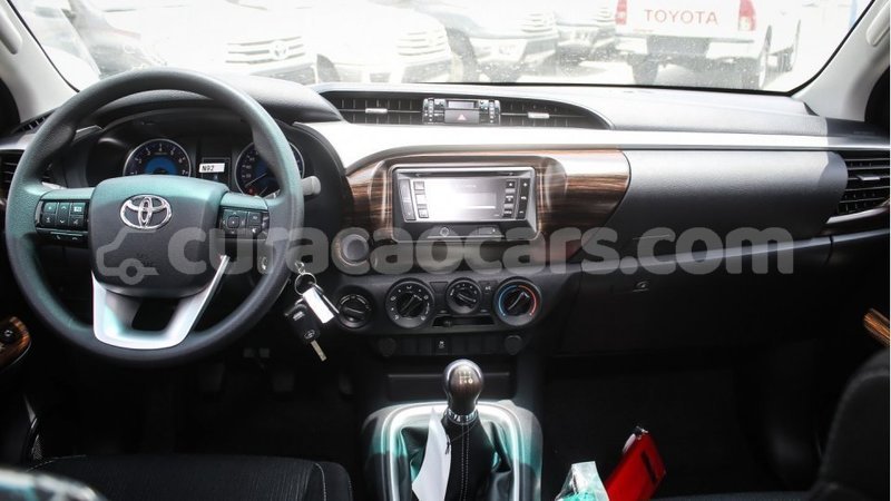 Big with watermark toyota hilux curacao import dubai 2630