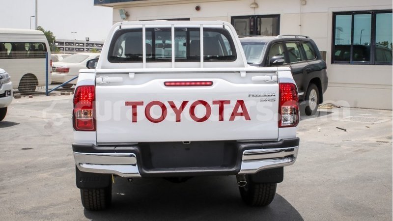 Big with watermark toyota hilux curacao import dubai 2630