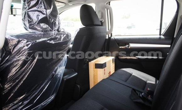 Buy Import Toyota Hilux White Car in Import - Dubai in Curacao Buy Import Toyota Hilux White Car in Import - Dubai in Curacao