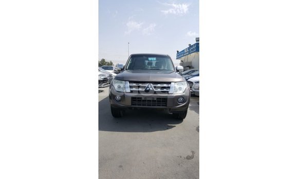 Buy Import Mitsubishi Pajero Brown Car in Import - Dubai in Curacao Buy Import Mitsubishi Pajero Brown Car in Import - Dubai in Curacao