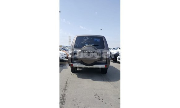 Buy Import Mitsubishi Pajero Brown Car in Import - Dubai in Curacao Buy Import Mitsubishi Pajero Brown Car in Import - Dubai in Curacao