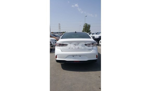 Buy Import Hyundai Sonata White Car in Import - Dubai in Curacao Buy Import Hyundai Sonata White Car in Import - Dubai in Curacao