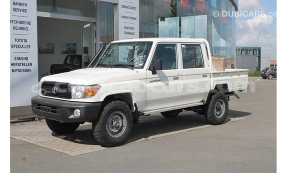 Buy Import Toyota Land Cruiser White Car in Import - Dubai in Curacao Buy Import Toyota Land Cruiser White Car in Import - Dubai in Curacao