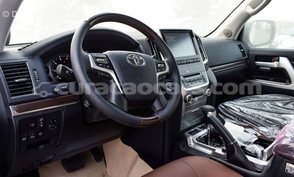 Buy Import Toyota Land Cruiser White Car in Import - Dubai in Curacao Buy Import Toyota Land Cruiser White Car in Import - Dubai in Curacao