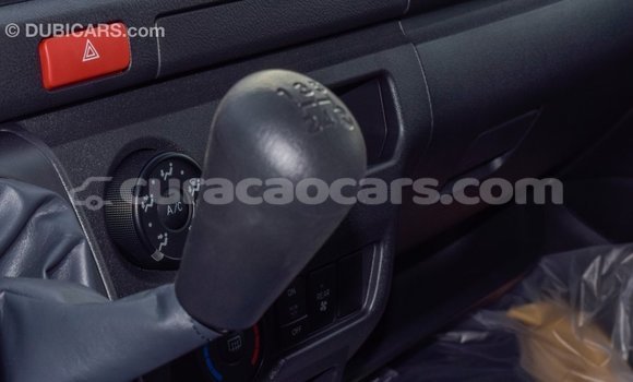 Buy Import Toyota Hiace White Car in Import - Dubai in Curacao Buy Import Toyota Hiace White Car in Import - Dubai in Curacao