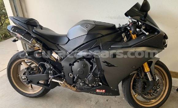 Buy Used Yamaha R1 Beige Bike in Dorp Soto in Curacao