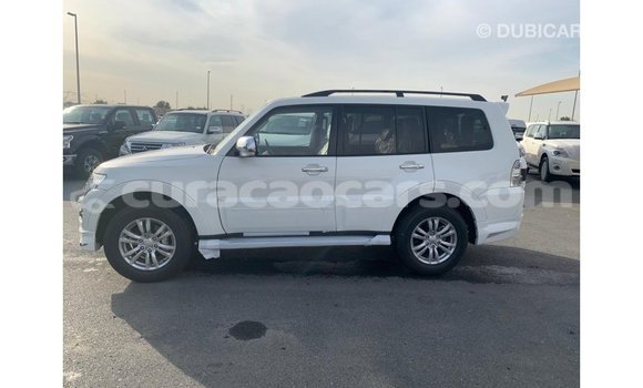 Buy Import Mitsubishi Pajero White Car in Import - Dubai in Curacao Buy Import Mitsubishi Pajero White Car in Import - Dubai in Curacao