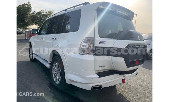 Buy Import Mitsubishi Pajero White Car in Import - Dubai in Curacao Buy Import Mitsubishi Pajero White Car in Import - Dubai in Curacao