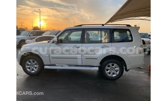 Buy Import Mitsubishi Pajero Black Car in Import - Dubai in Curacao Buy Import Mitsubishi Pajero Black Car in Import - Dubai in Curacao