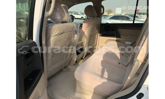 Buy Import Toyota Land Cruiser White Car in Import - Dubai in Curacao Buy Import Toyota Land Cruiser White Car in Import - Dubai in Curacao