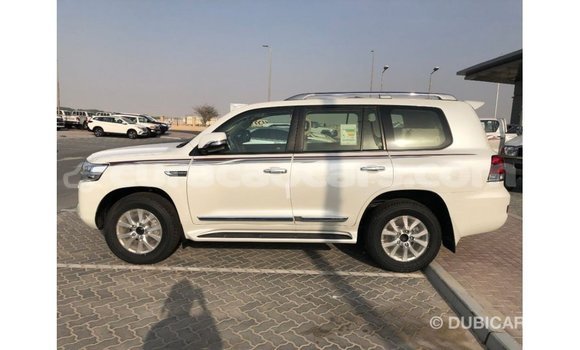 Buy Import Toyota Land Cruiser White Car in Import - Dubai in Curacao Buy Import Toyota Land Cruiser White Car in Import - Dubai in Curacao