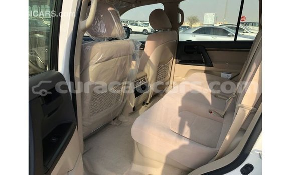 Buy Import Toyota Land Cruiser White Car in Import - Dubai in Curacao Buy Import Toyota Land Cruiser White Car in Import - Dubai in Curacao