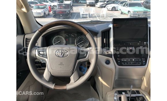 Buy Import Toyota Land Cruiser White Car in Import - Dubai in Curacao Buy Import Toyota Land Cruiser White Car in Import - Dubai in Curacao