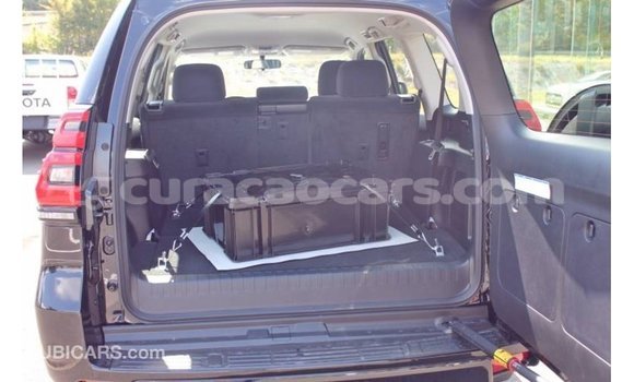Buy Import Toyota Hilux Black Car in Import - Dubai in Curacao Buy Import Toyota Hilux Black Car in Import - Dubai in Curacao