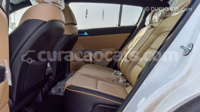Big with watermark kia sportage curacao import dubai 2663