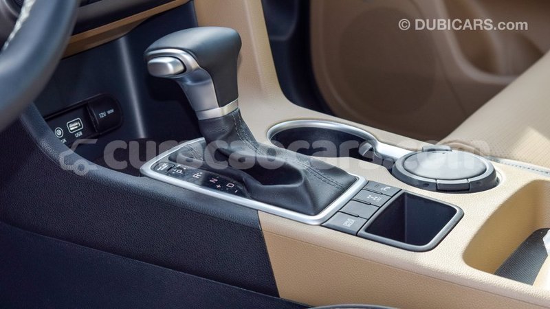 Big with watermark kia sportage curacao import dubai 2663