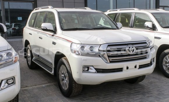 Buy Import Toyota Land Cruiser White Car in Import - Dubai in Curacao Buy Import Toyota Land Cruiser White Car in Import - Dubai in Curacao