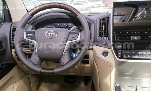 Buy Import Toyota Land Cruiser White Car in Import - Dubai in Curacao Buy Import Toyota Land Cruiser White Car in Import - Dubai in Curacao