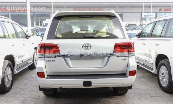 Buy Import Toyota Land Cruiser White Car in Import - Dubai in Curacao Buy Import Toyota Land Cruiser White Car in Import - Dubai in Curacao